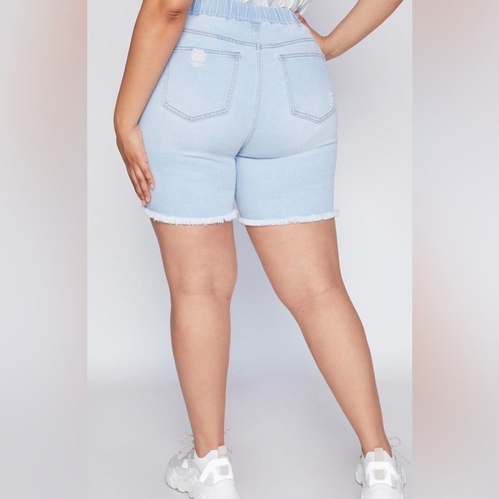 YMI Womens Dream Collection High Rise Tie Waist Distressed Shorts Size 3X - Picture 4 of 13